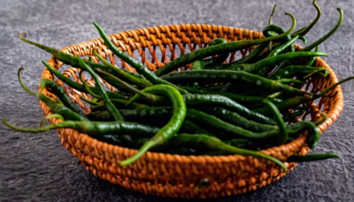 हरी मिर्च: स्वाद ही नहीं, सेहत का खजाना भी