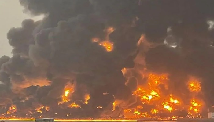 इजरायल का यमन में बड़ा हवाई हमला, कई बंदरगाहों को किया तबाह, हूती नेता को मारने की खाई कसम