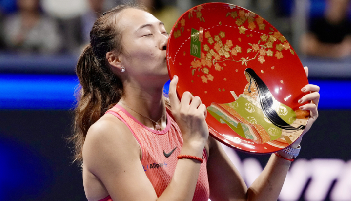 चीन की झेंग किनवेन ने सोफिया केनिन को हराया जीता पैन पैसिफिक ओपन खिताब