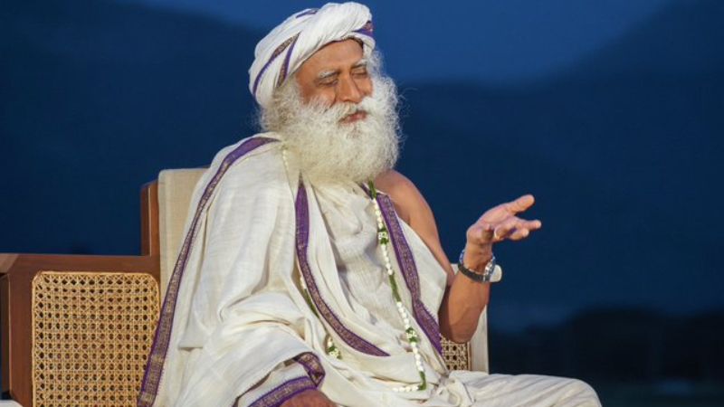 दिल्ली हाईकोर्ट पहुंचे सद्गुरु, AI और फर्जी वेबसाइट्स पर लगाया नाम के दुरुपयोग का आरोप