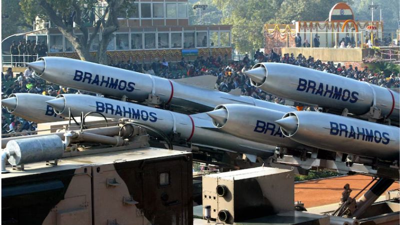 कानपुर से पीएम मोदी ने बताया ब्रह्मोस के नए घर का पता, कनपुरिया लहजे में पाकिस्तान को दिया कड़ा संदेश