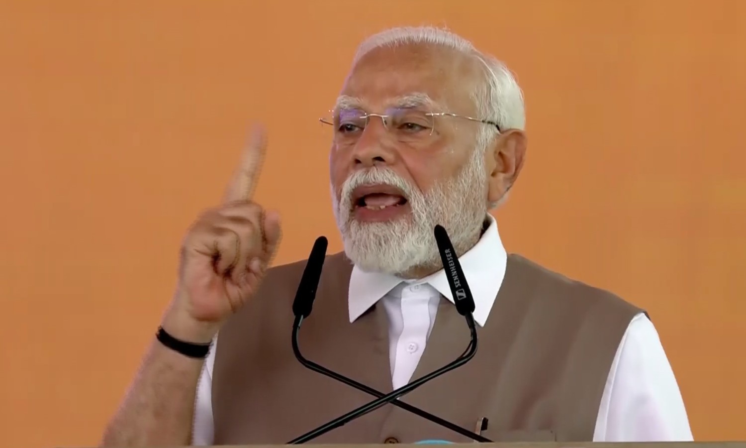 'दुश्मन कहीं भी हो, हौंक दिया जाएगा...' कानपुर में गजब दहाड़े पीएम मोदी, पाकिस्तान को कनपुरिया भाषा में चेता दिया