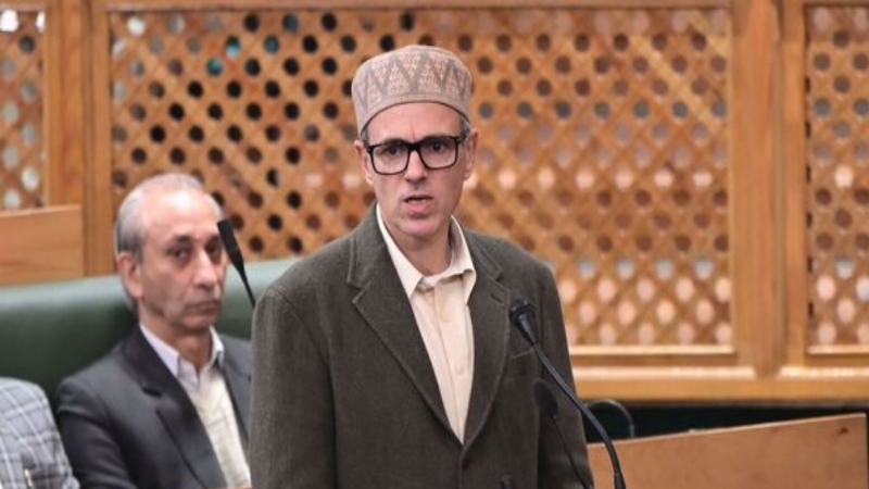 सीएम उमर अब्दुल्ला ने कांग्रेस पर कसा तंज, कहा- जब हार जाते हैं तो EVM का बहाना बनाने लगते हैं