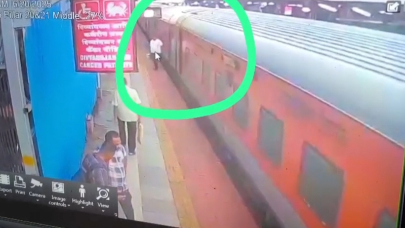 रेलवे पुलिस ने 35.45 लाख की चोरी मामले का किया पर्दाफाश, आरोपी कल्याण स्टेशन से गिरफ्तार, इंदौर-दौंड एक्सप्रेस में बुजुर्ग महिला के साथ घटी थी घटना