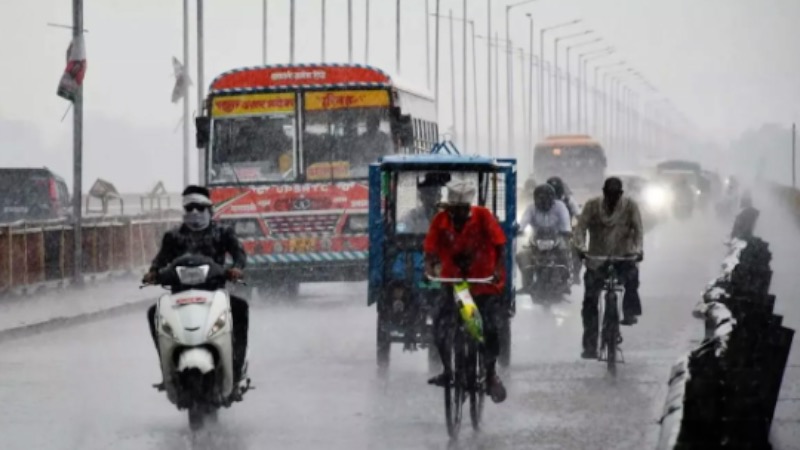 UP Weather Update: 24 घंटे में 19 जिलों में पहुंचेगा मानसून, झांसी में सबसे कम तापमान रिकॉर्ड
