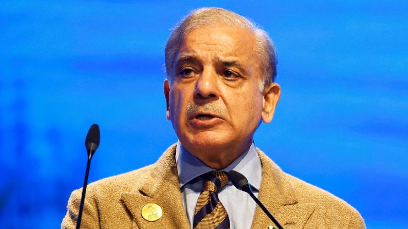 'PoK से लेकर आतंकवाद तक, सब मसले सुलझा लेंगे...बस भारत से बात करवा दो', जानें किस देश के सामने गिड़गिड़ाए PAK पीएम शहबाज़