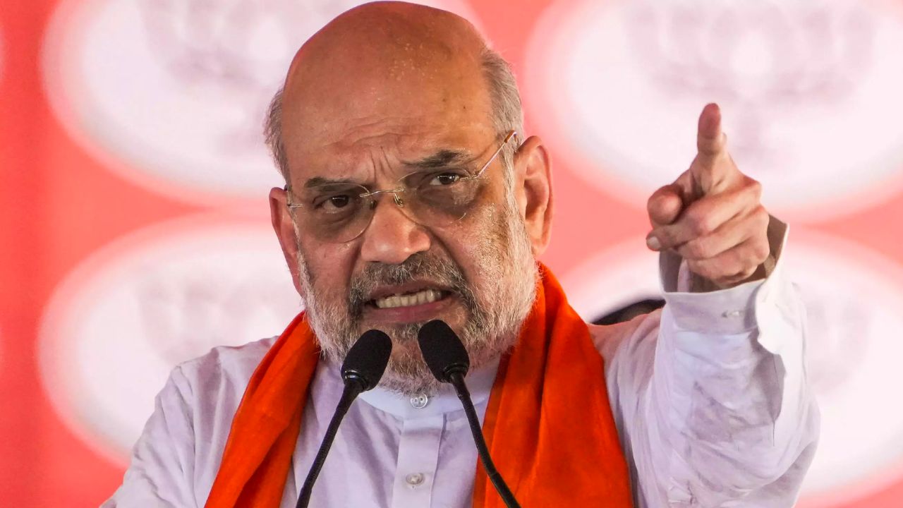 'हथियार डालो नहीं तो बारिश में भी सोने नहीं देंगे...', 31 मार्च 2026 तक नक्सलवाद खत्म करने का गृह मंत्री अमित शाह ने लिया प्रण