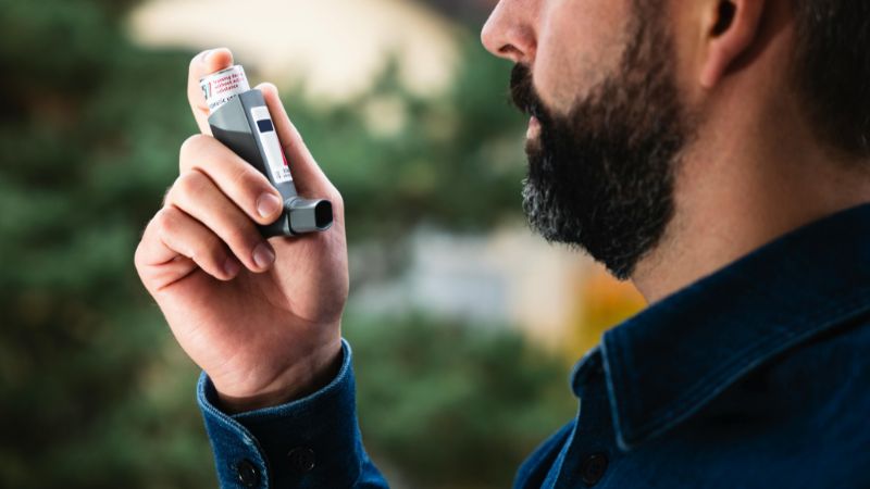 अस्थमा के इलाज के बावजूद खतरा! क्यों खून में ज़िंदा रहती हैं बीमारी बढ़ाने वाली कोशिकाएं?