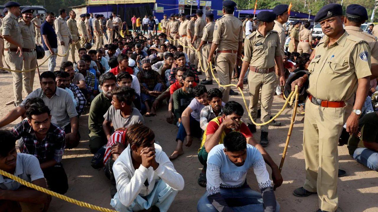 बांग्लादेशी घुसपैठियों की कमर तोड़ने के लिए इस राज्य ने लिया तगड़ा एक्शन, टोल फ्री नंबर पर एक कॉल और कर दिया जाएगा डिपोर्ट!