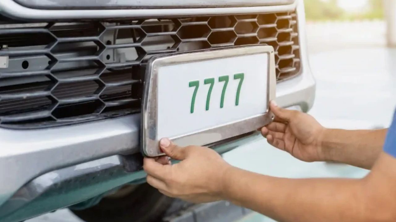 नंबर प्लेट से वाहन मालिक की डिटेल्स पाने का आसान तरीका, जानें पूरा प्रोसेस