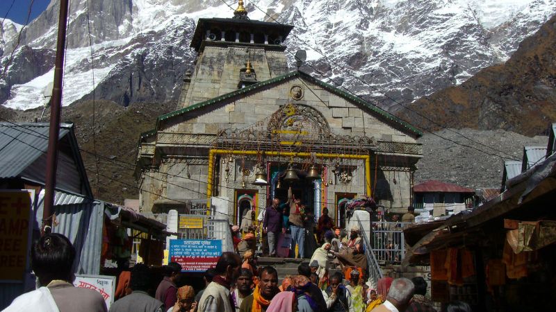 क्यों हर हिंदू जीवन में एक बार करना चाहता है चार धाम यात्रा? जानें इसका महत्व और मिलने वाले फल