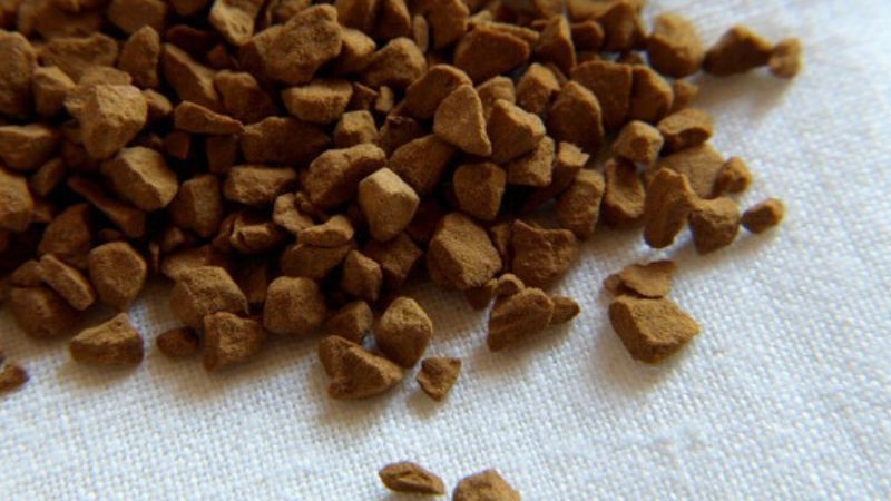 कॉफी लवर्स सावधान! क्या इंस्टेंट कॉफी सच में आंखों की रोशनी छीन सकती है?