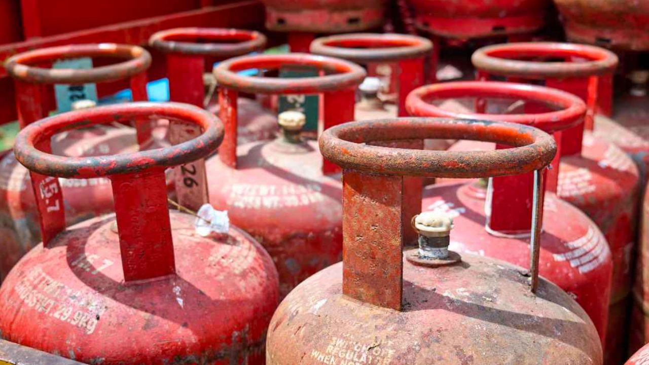 महंगाई से मिलेगी राहत, गैस सिलिंडर अब सिर्फ 300 रुपये में, ऐसे करें आवेदन