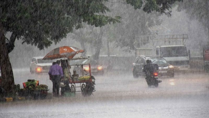 झारखंड में बारिश से तबाही, 10 की मौत, 25 घायल, रांची-हजारीबाग-जमशेदपुर जाने वाली सड़क डूबी