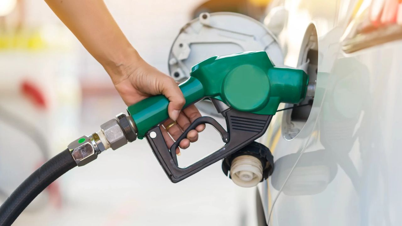 Petrol असली है या नकली? बस 1 मिनट में ऐसे करें टेस्ट!