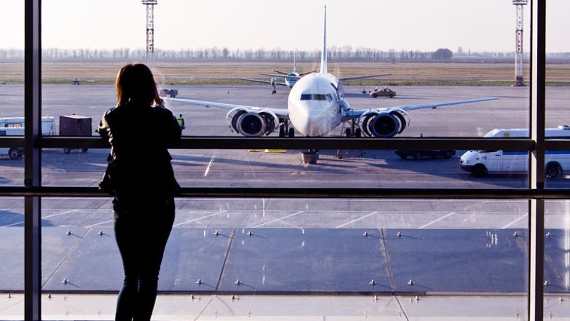 इस जगह पर होती है दुनिया की सबसे छोटी हवाई यात्रा, 80 सेकंड में टेकऑफ और लैंडिंग!