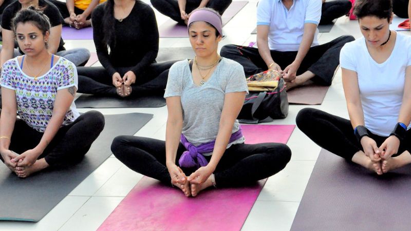 क्यों है बद्ध कोणासन महिलाओं के लिए ज़रूरी? ये आसन मन और तन को ऐसे रखता है स्वस्थ