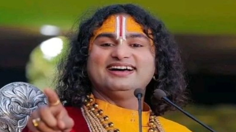 महिलाओं पर विवादित टिप्पणी करने वाले कथावाचक अनिरुद्धाचार्य ने माफी मांगी, कहा - प्रमुख शब्द को काट दिया गया था...