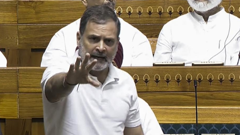 '30 मिनट में ही पाकिस्तान के सामने सरेंडर कर दिया...', राहुल गांधी ने केंद्र सरकार पर बोला तीखा हमला, कहा - आपके पास लड़ने की इच्छाशक्ति नहीं