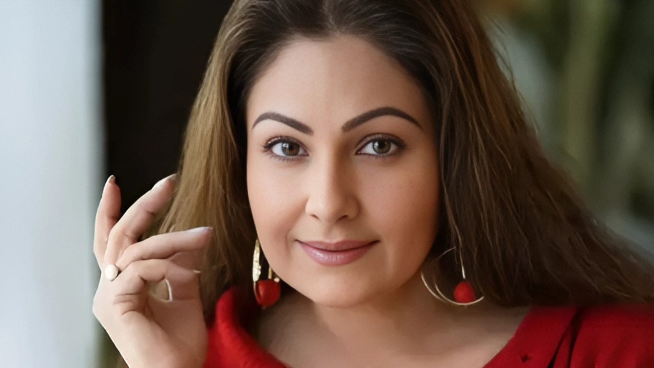 बर्थडे स्पेशल: 'चुलबुली' आयशा जुल्का की कहानी, 'कुर्बान' से मिली पहचान, 'दलाल' का रहा पछतावा