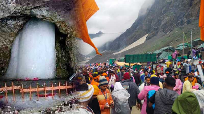 जम्मू-कश्मीर में भारी बारिश और लैंडस्लाइड के चलते अमरनाथ यात्रा एक दिन के लिए स्थगित