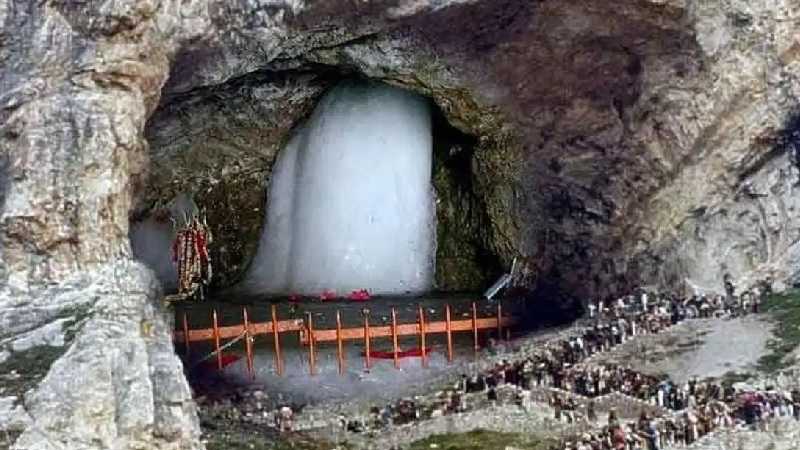 अमरनाथ यात्रा: 21 दिनों में 3.42 लाख श्रद्धालुओं ने किए बाबा बर्फानी के दर्शन