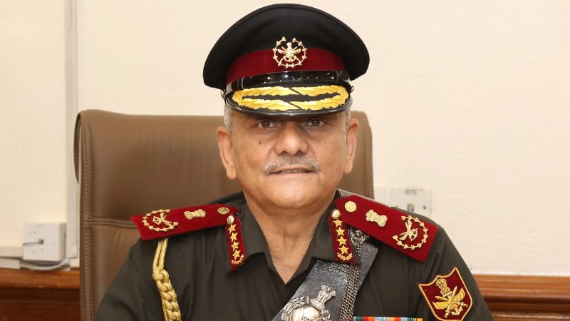 'ऑपरेशन सिंदूर अब भी जारी है...', CDS अनिल चौहान का बड़ा बयान, कहा - सैन्य तैयारी चौबीसों घंटे और पूरे साल चल रही
