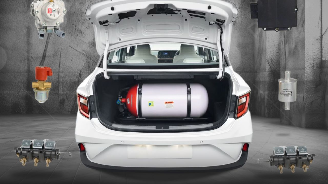 CNG में कन्वर्ट करना चाहते हैं अपनी कार? इन स्टेप्स से काम हो जाएगा आसान