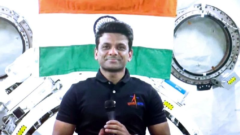 सोना मुश्किल नहीं, जगह पर रहना चुनौती है...स्पेस स्टेशन से शुभांशु शुक्ला ने बताए अंतरिक्ष जीवन के राज, छात्रों के हर सवाल का दिया बेबाकी से जवाब