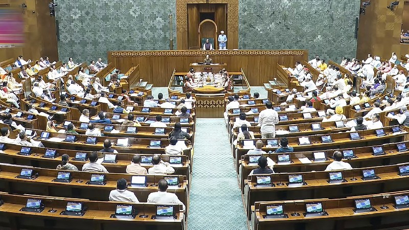 आज से संसद का मानसून सत्र शुरू, विपक्ष का तीखा एजेंडा तैयार... जानिए किन मुद्दों पर घिरेगी मोदी सरकार!