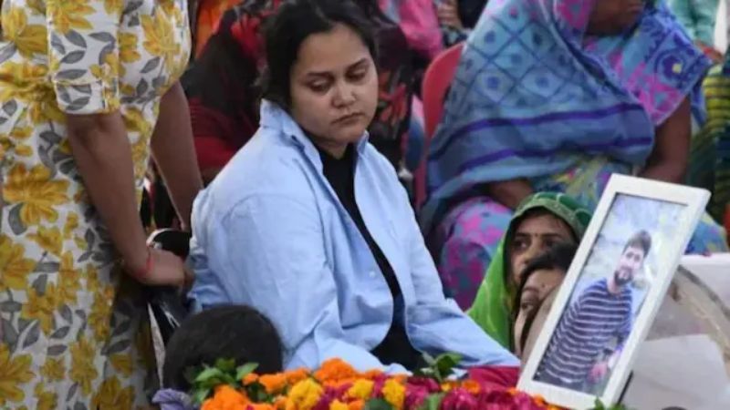 'सिर्फ 3 महीने में ही भूल गए क्या...', एशिया कप में भारत-पाक मैच पर फूटा पहलगाम हमले में मारे गए शुभम द्विवेदी की पत्नी का गुस्सा