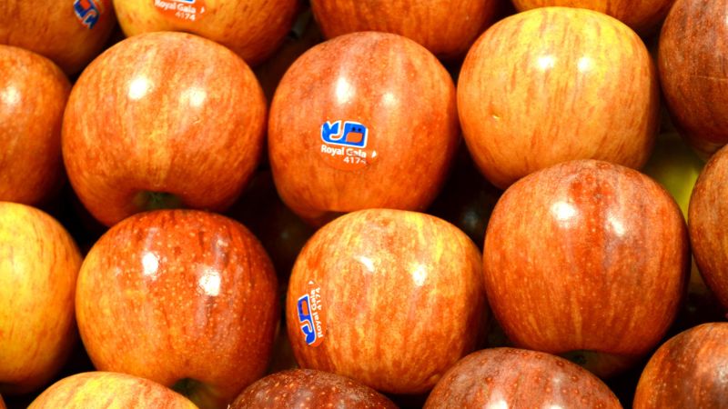 फल खरीदते समय स्टीकर पर लिखे इस कोड को पहचानें! आपकी सेहत से जुड़ा है इसका सीधा कनेक्शन