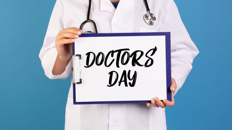 1 जुलाई के दिन ही क्यों मनाया जाता है डॉक्टर्स डे? जानें इसका इतिहास और 2025 की थीम