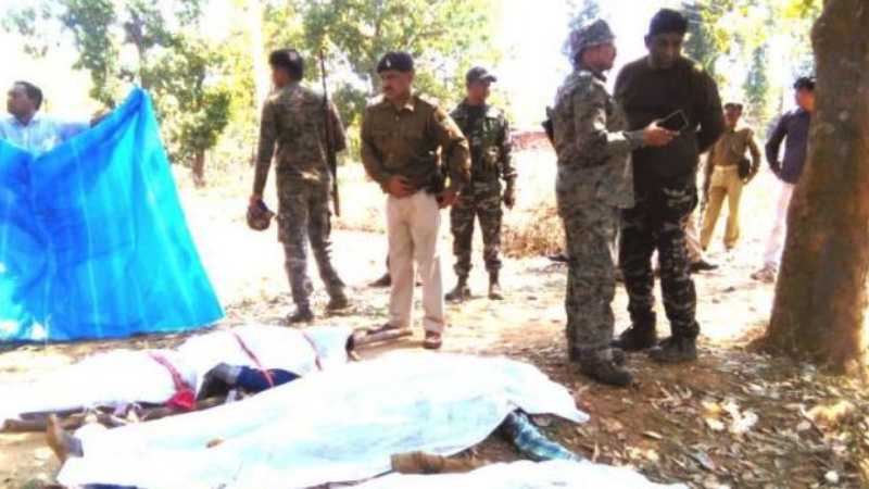 गुमला: पुलिस और नक्सलियों के बीच मुठभेड़, तीन PLFI उग्रवादी ढेर, भारी मात्रा में हथियार बरामद