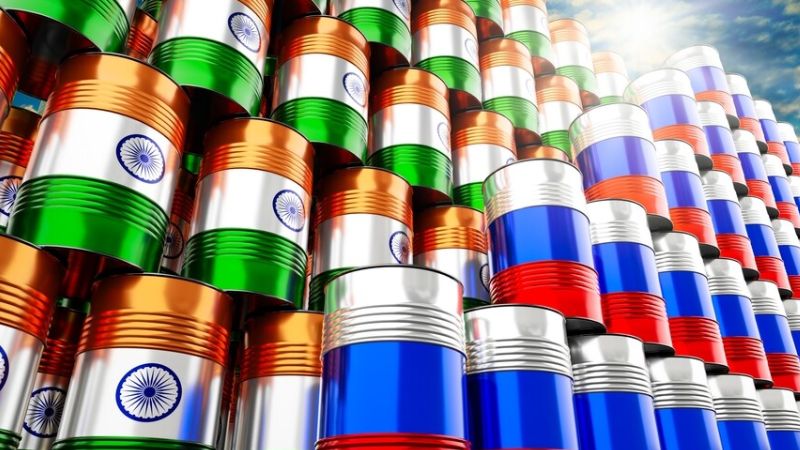 ट्रंप धमकाते रह गए...इधर भारत ने रूस से कच्चे तेल का आयात बढ़ाया, इस महीने इतने लाख बैरल हुई खरीदारी