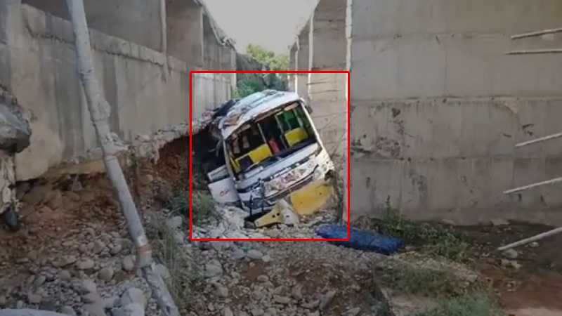 अमरोहा से वैष्णो देवी जा रही बस हादसे का शिकार हुई, एक श्रद्धालु की मौत, 40 घायल