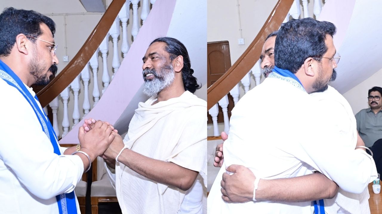 झारखंड के नेमरा में दिग्गजों का जमावड़ा, दिशोम गुरु को श्रद्धांजलि देने पहुंचे चंद्रशेखर आजाद, सीएम हेमंत सोरेन से की मुलाकात