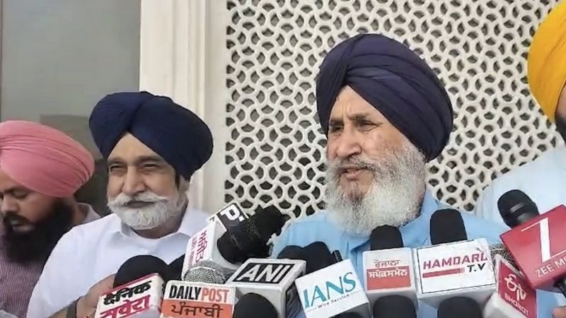 श्री दरबार साहिब में अकाली दल ने की शुक्राना अरदास, लैंड पूलिंग पॉलिसी खत्म होने पर जताया आभार, अब चंडीगढ़ की ओर बढ़ेगा मोर्चा