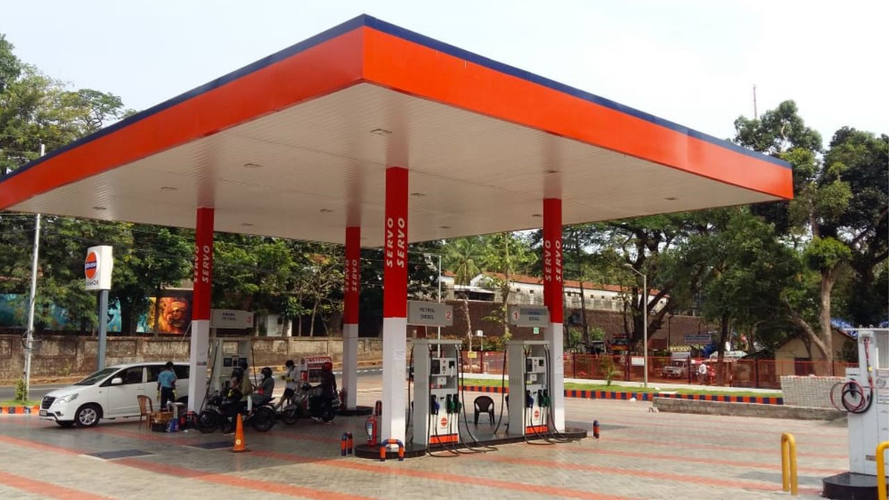 UP में सड़क सुरक्षा पर सख्ती, 1 से 30 सितंबर तक लागू रहेगा 'नो हेलमेट, नो फ्यूल' नियम