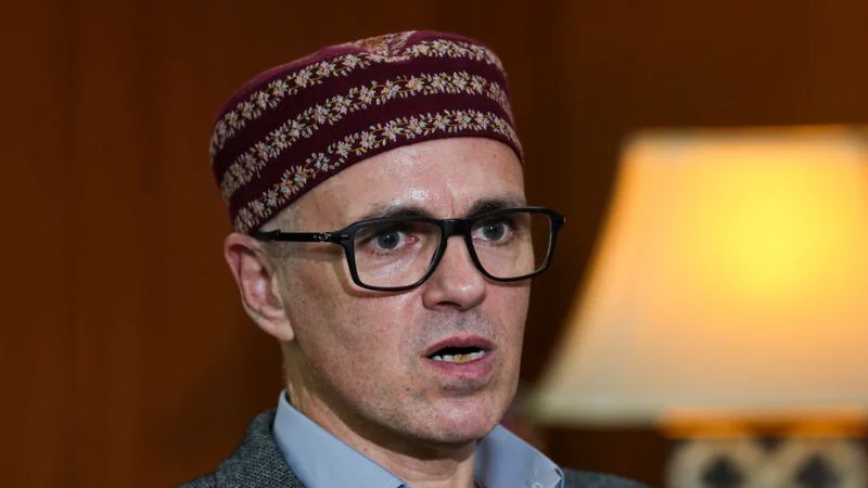 'जम्मू-कश्मीर को इसी सत्र में पूर्ण राज्य का दर्जा मिले...', सीएम उमर अब्दुल्ला ने सभी दलों को लिखा पत्र, कहा - सब मिलकर सरकार पर दबाव बनाएं