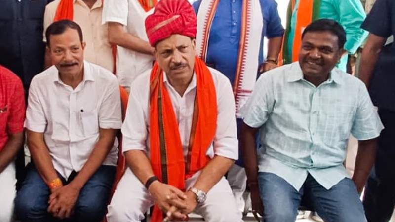 'थम गया पलायन, स्वर्णिम काल में प्रवेश कर रहा बिहार...' राजीव प्रताप रूडी ने CM नीतीश की उपलब्धियों को गिनाते हुए विपक्षी गठबंधन पर बोला हमला