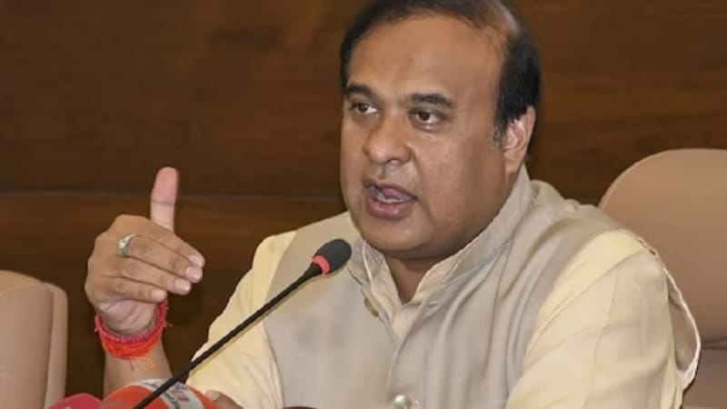 30,000 बनाम 100... बिना बंदूक के कैसे चलेगा काम? CM हिमंत बिस्वा सरमा ने बताई हिंदुओं को हथियार रखने की वजह