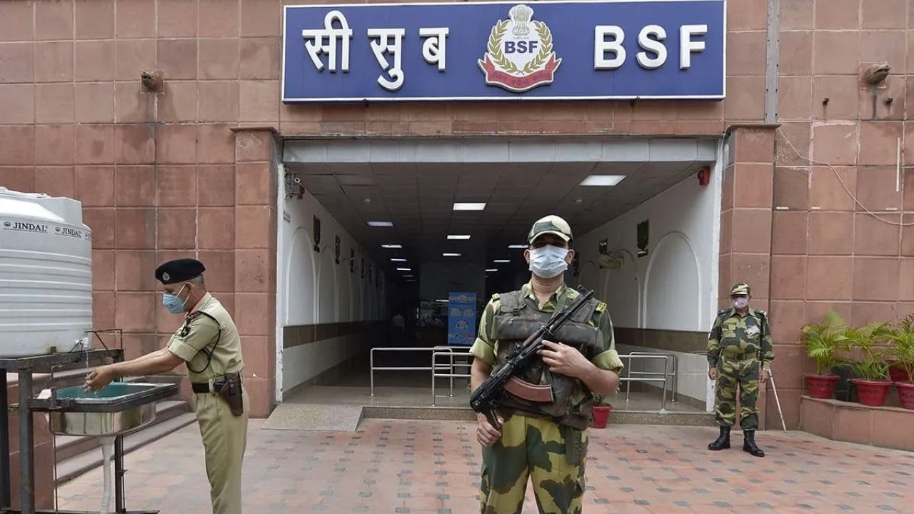 BSF Head Constable Bharti 2023: सीमा सुरक्षा बल में नौकरी का सुनहरा मौका, हेड कांस्टेबल के 1121 पदों पर भर्ती शुरू