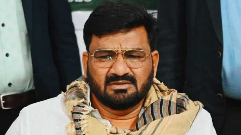 झारखंड के अल्पसंख्यक मंत्री हफीजुल हसन की तबीयत खराब, CM सोरेन पहुंचे अस्पताल