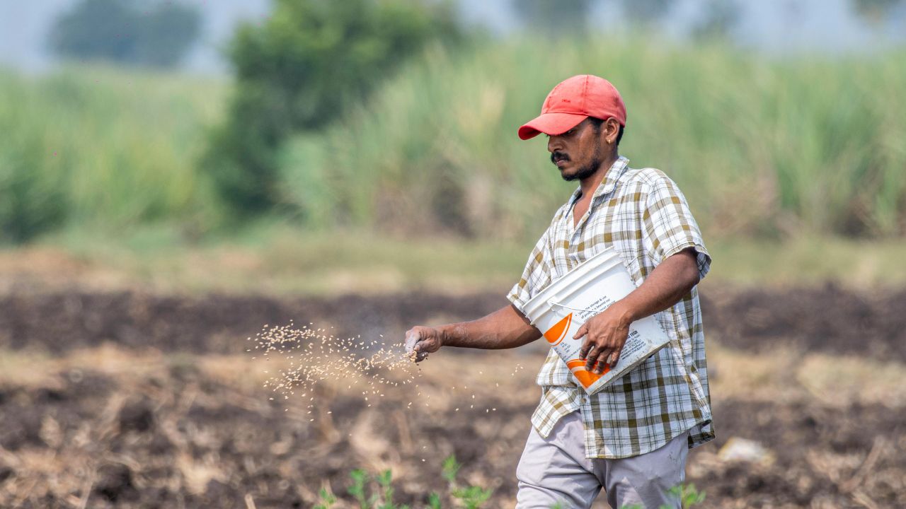 Kisan Scheme: किसानों के लिए खुशखबरी! अब बिना खर्च हर महीने ₹3,000 की पेंशन, जानिए कैसे