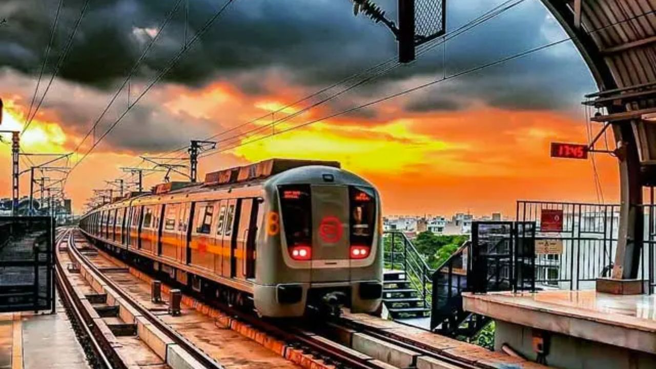 15 अगस्त पर मेट्रो में फ्री सफर! जानिए कौन उठा सकेगा इस सुविधा का लाभ