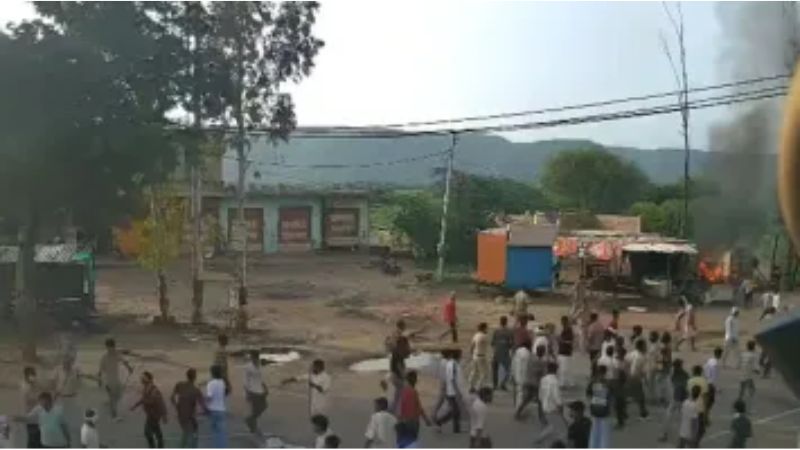 फिर सुलग उठा हरियाणा का नूंह, दो समुदायों में हिंसक झड़प, तोड़फोड़-आगजनी में कई घायल