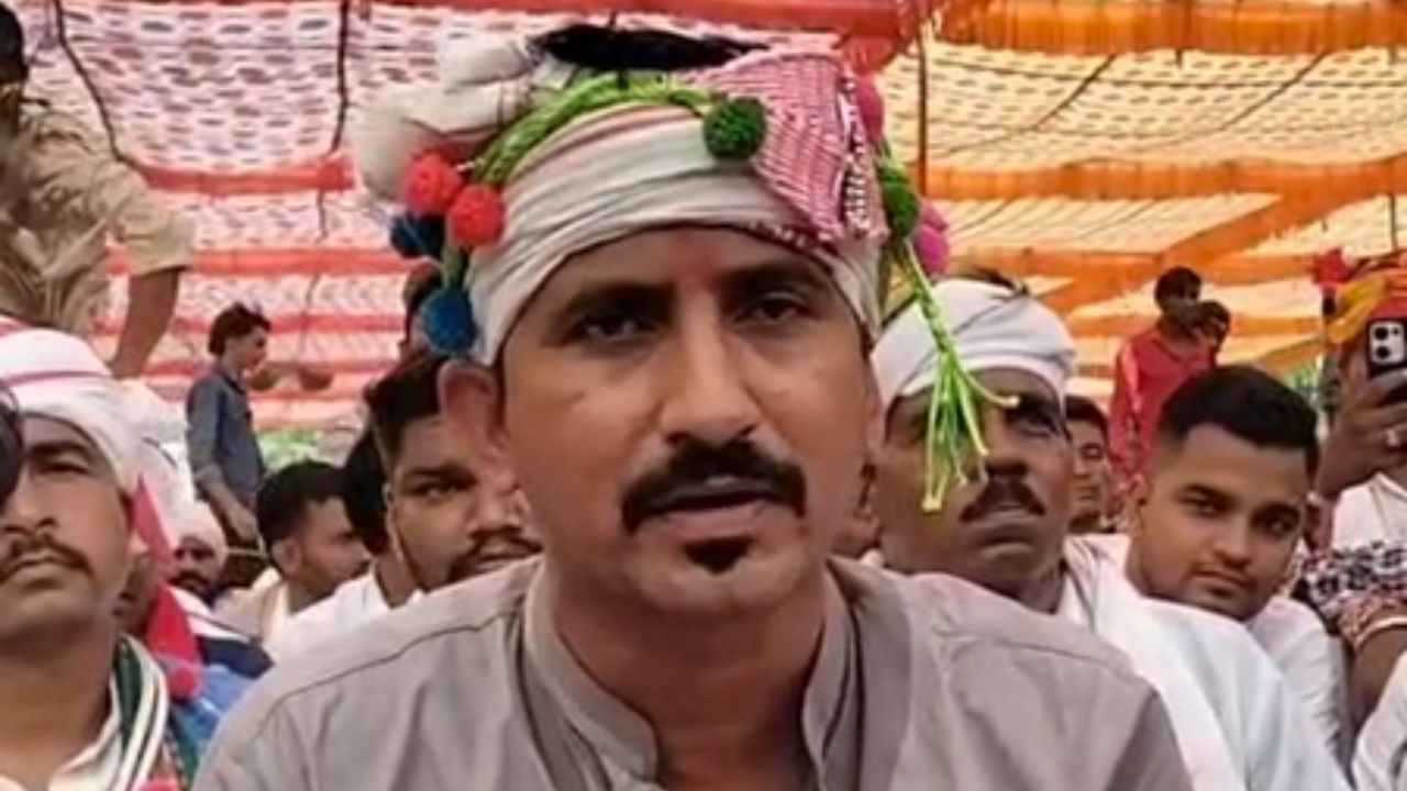 विश्व आदिवासी दिवस पर चित्तौड़गढ़ में हुआ महारैली का आयोजन, बांसवाड़ा-डूंगरपुर सांसद राजकुमार रोत ने उठाई भील प्रदेश की मांग