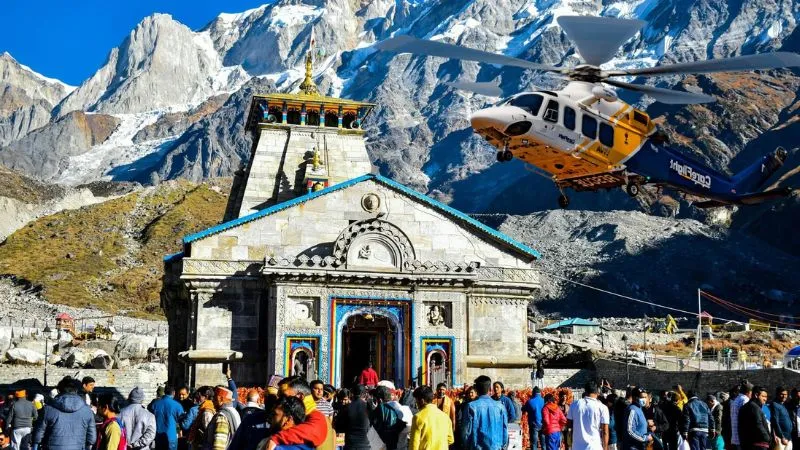 अब केदारनाथ की हेलीकॉप्टर यात्रा होगी स्मार्ट और सेफ... इसरो के 'डिजिटल कवच' से मिलेगी पल-पल की जानकारी, जानें क्या है अपडेट?