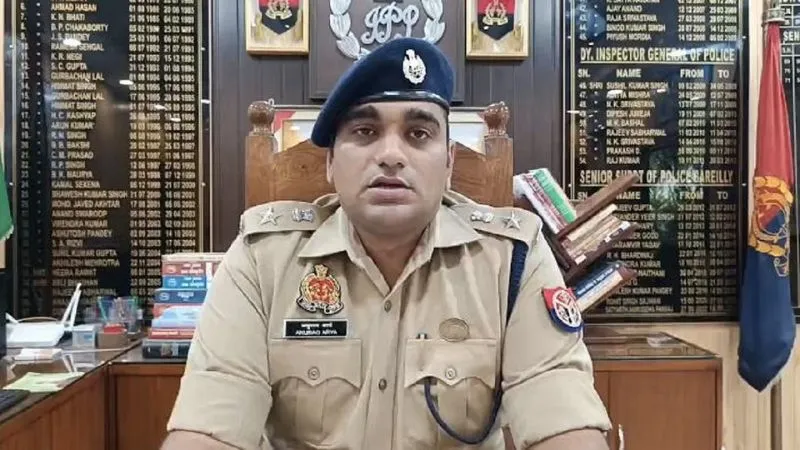 कौन है ये IPS Officer जिसे Yogi ने दंगाइयों की अकड़ तोड़ने के लिए मैदान में उतारा ?
